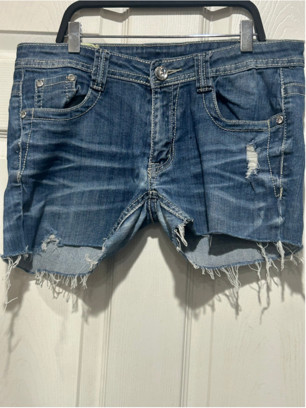 Women's Machine Jean Shorts Size 32 Blue Distressed Embellished